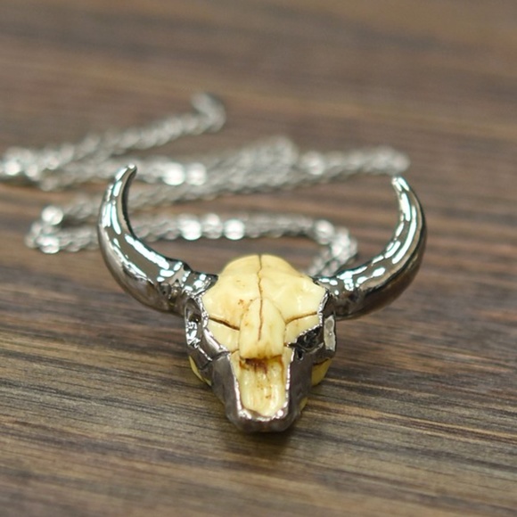 Longhorn Cow Skull Necklace - Picture 2 of 4